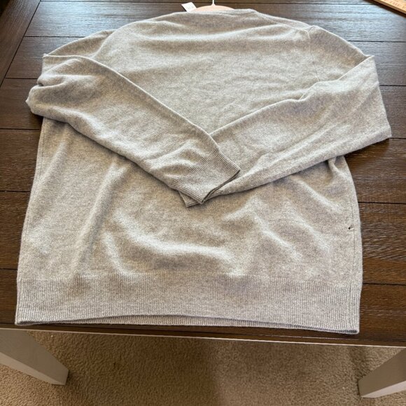 Cashmere V-neck sweater Size Large - Picture 10 of 12